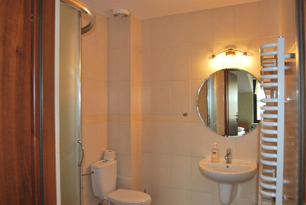 Pensjonat Rogatka Osieczna Habitación foto
